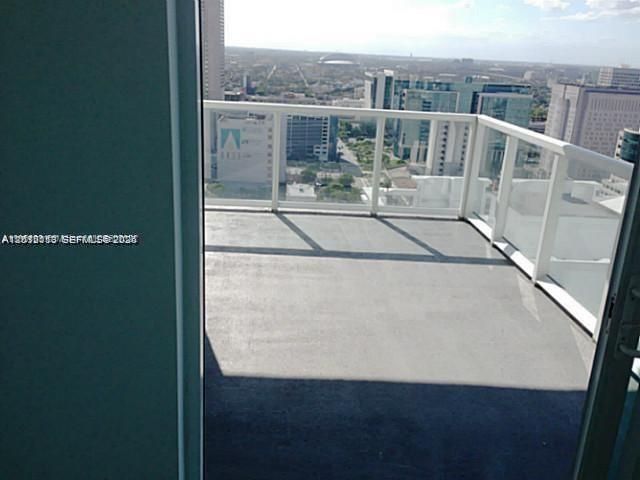 253 NE 2nd St, Unit 3002, Miami, FL 33132 Photo