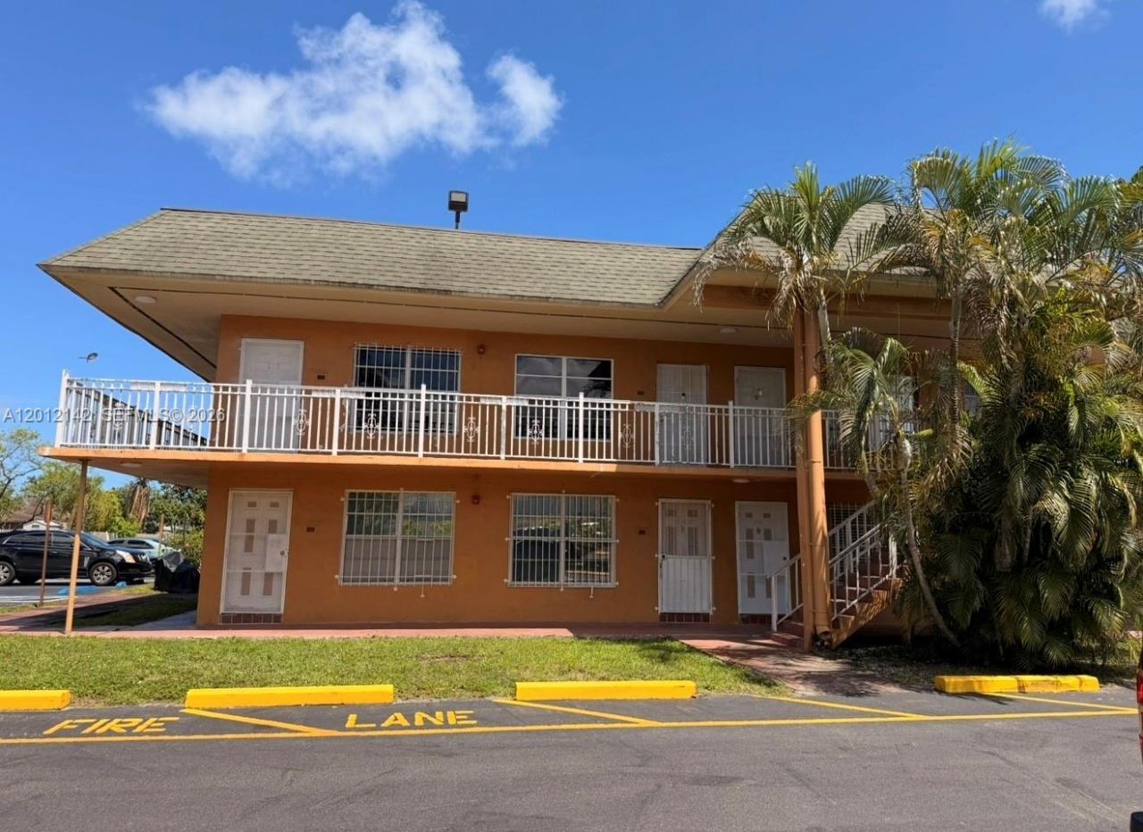 291 NW 177th St, Unit C-208, Miami Gardens, FL 33169 Photo