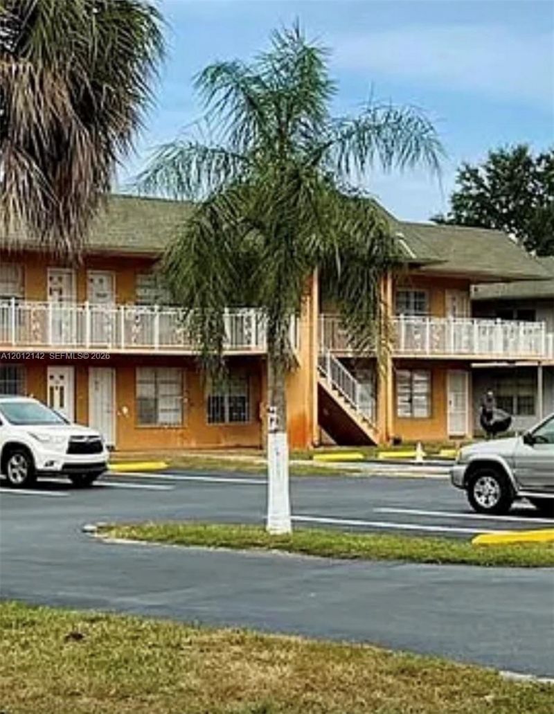 291 NW 177th St, Unit C-208, Miami Gardens, FL 33169 Photo