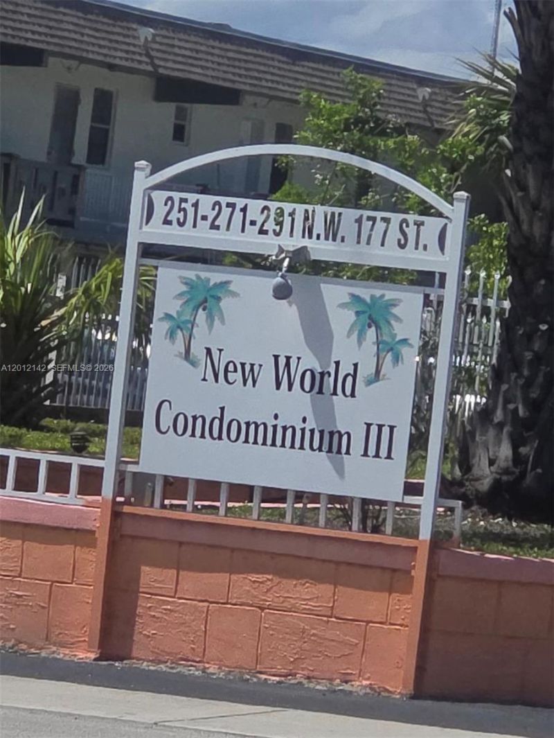 291 NW 177th St, Unit C-208, Miami Gardens, FL 33169 Photo