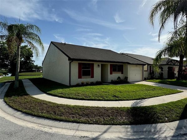2398 SE Brekenridge Circle, Port St Lucie, FL 34952