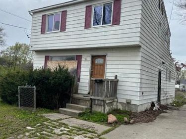 524 Crawford Street, Flint, MI 48507