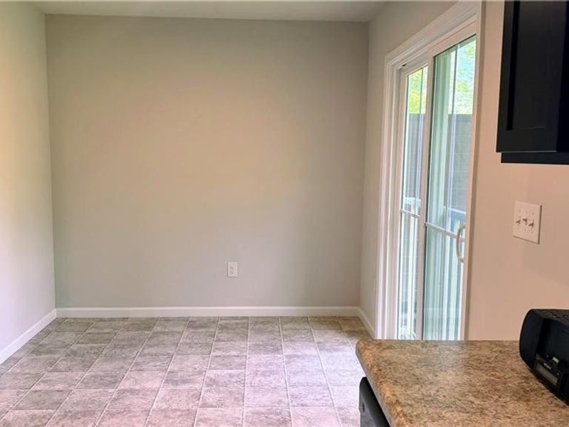 196 Raintree Lane, Painesville, OH 44077 Photo 6