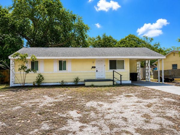 930 ALCAZAR WAY S , ST PETERSBURG, FL 33705