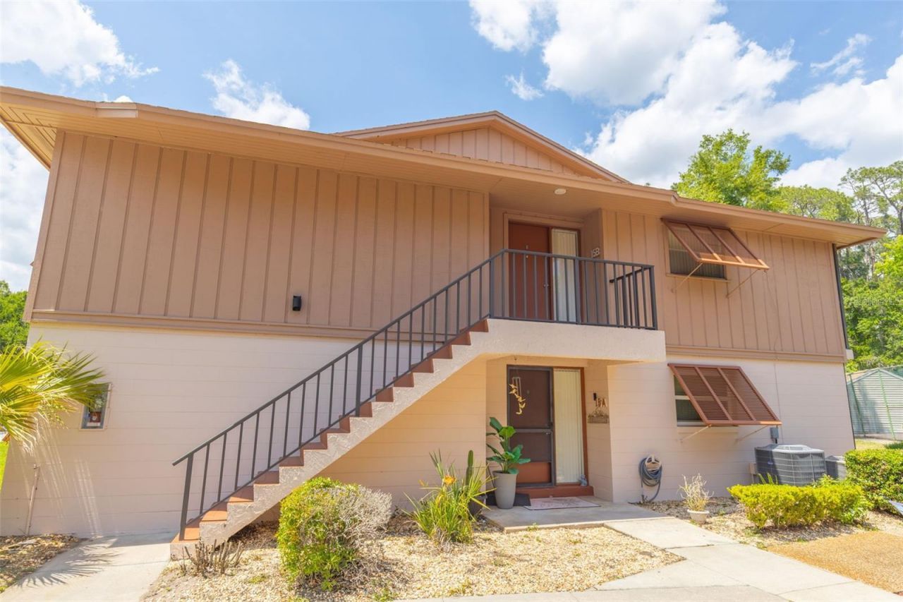 180 Magnolia Woods Court, Unit 15B, Deltona, FL 32725 Photo