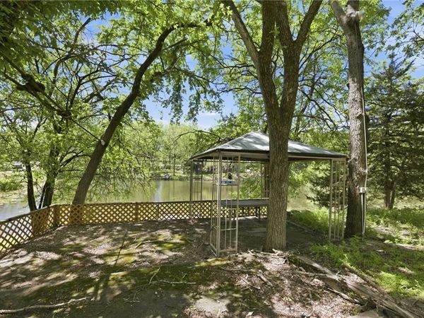 5 Moose Lane, Mound City, KS 66056