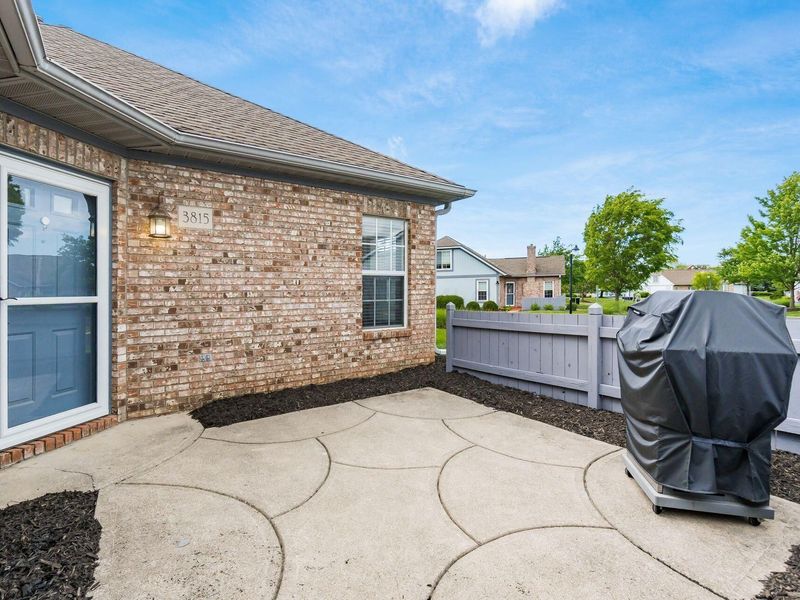 3815 Mill Stream Drive, Hilliard, OH 43026 Photo 5