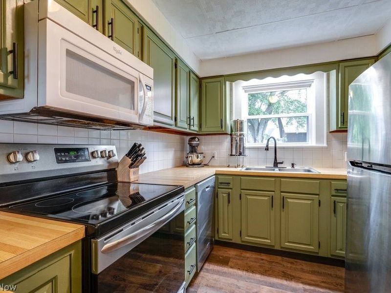 54 S School Street, Millersburg, OH 44654 Photo 14