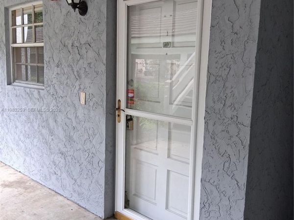 7556 Stirling Rd , Unit 123, Davie, FL 33024