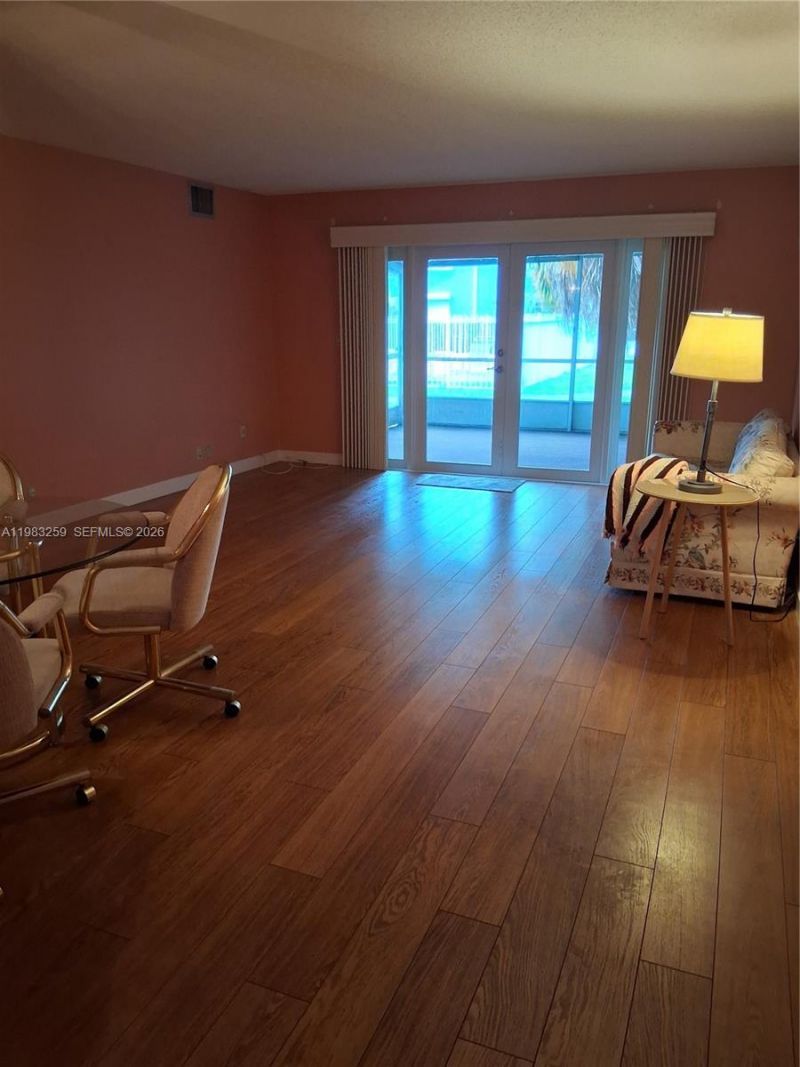 7556 Stirling Rd , Unit 123, Davie, FL 33024 Photo