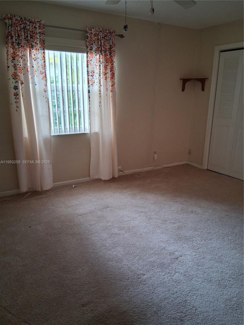 7556 Stirling Rd , Unit 123, Davie, FL 33024 Photo