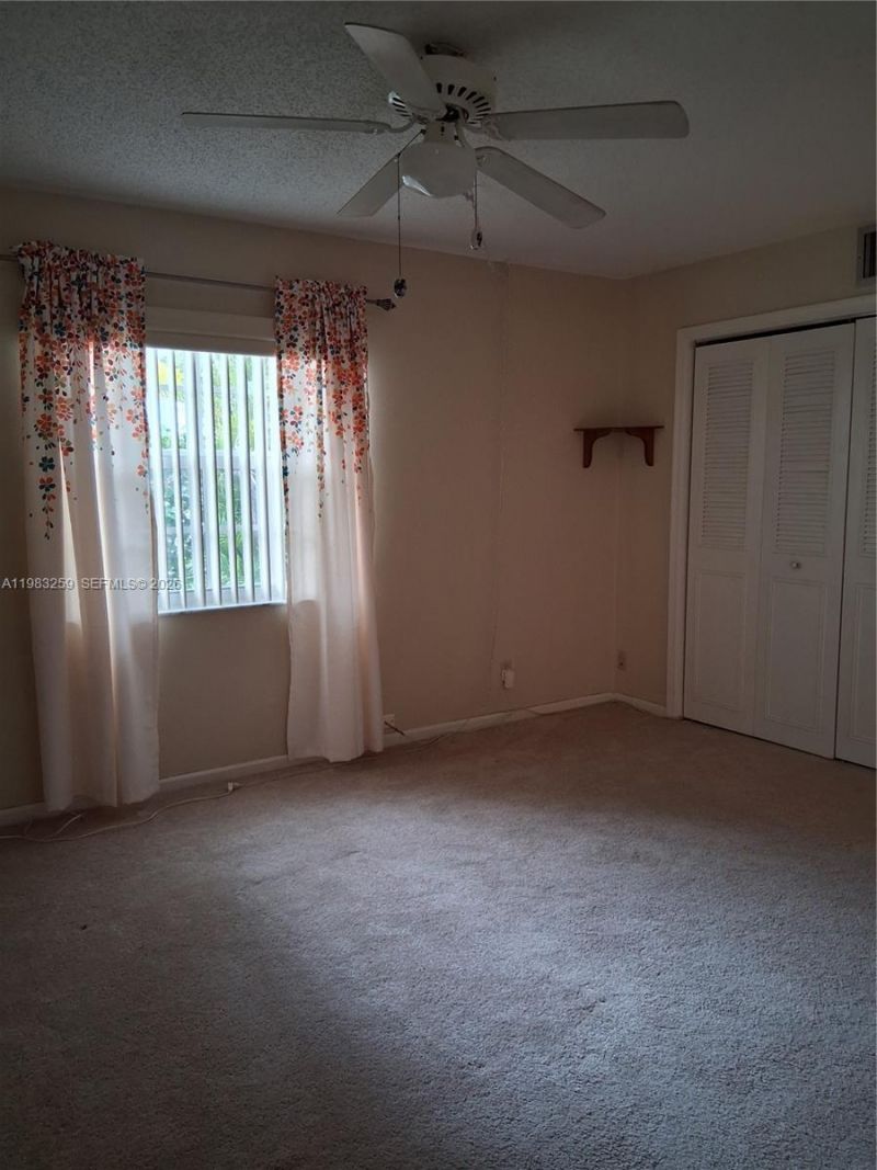 7556 Stirling Rd, Unit 123, Davie, FL 33024 Photo