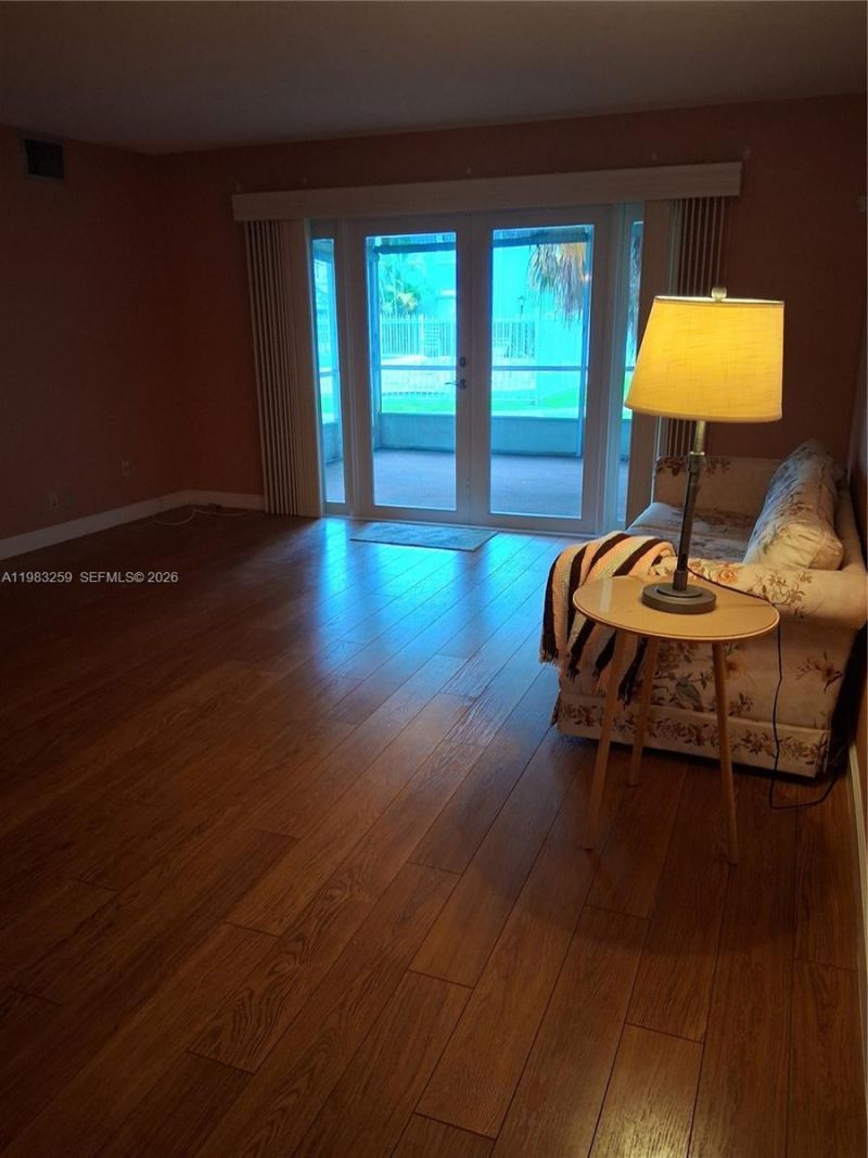 7556 Stirling Rd , Unit 123, Davie, FL 33024 Photo