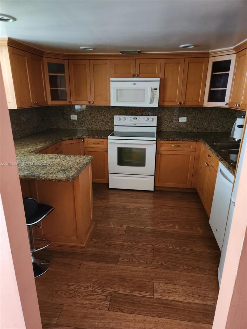 7556 Stirling Rd, Unit 123, Davie, FL 33024 Photo