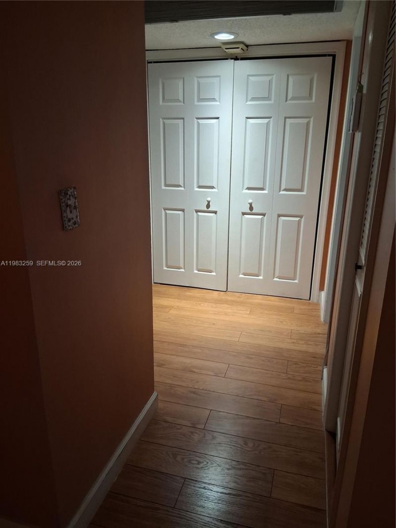 7556 Stirling Rd , Unit 123, Davie, FL 33024 Photo