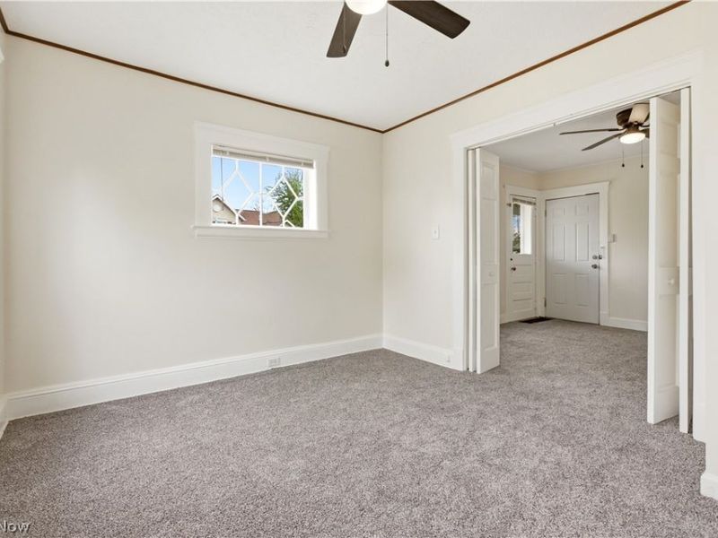 689 Midland Avenue, Cleveland, OH 44110 Photo 12