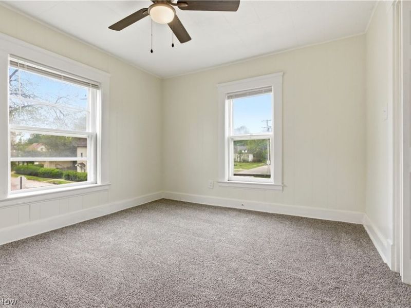689 Midland Avenue, Cleveland, OH 44110 Photo 17