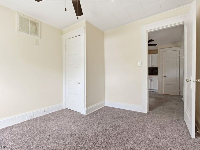 689 Midland Avenue, Cleveland, OH 44110 Photo 22
