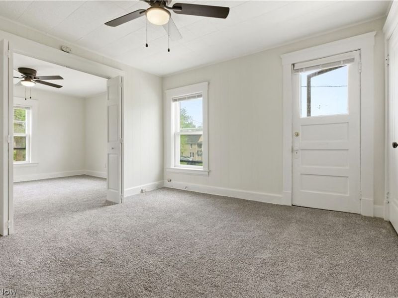 689 Midland Avenue, Cleveland, OH 44110 Photo 25