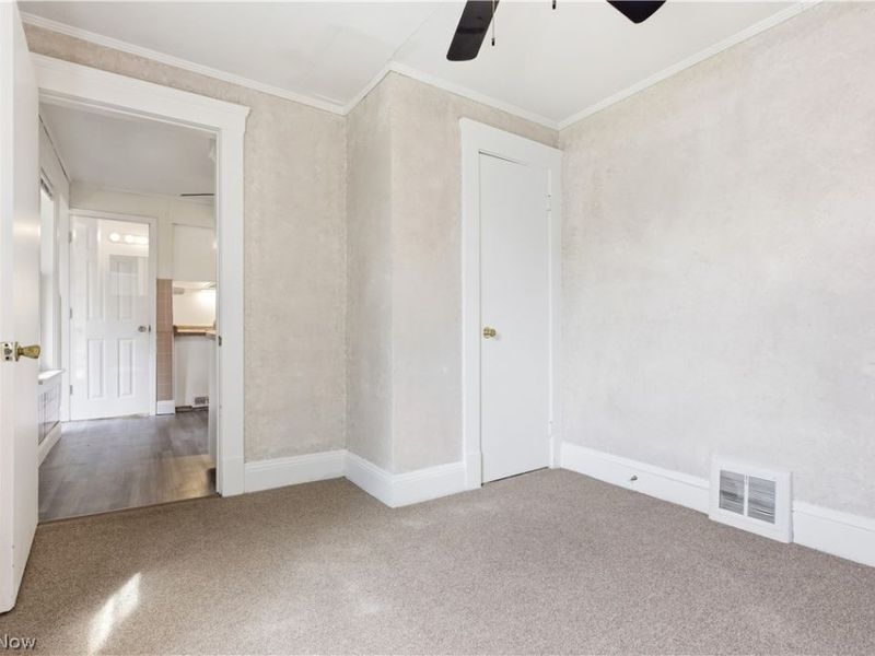 689 Midland Avenue, Cleveland, OH 44110 Photo 33