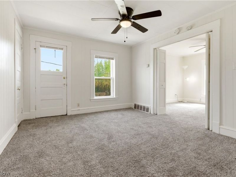 689 Midland Avenue, Cleveland, OH 44110 Photo 34