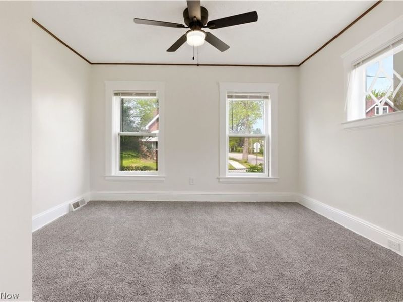 689 Midland Avenue, Cleveland, OH 44110 Photo 9