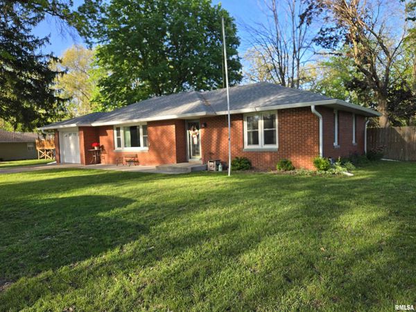 303 LOUISE Street, La Harpe, IL 61450