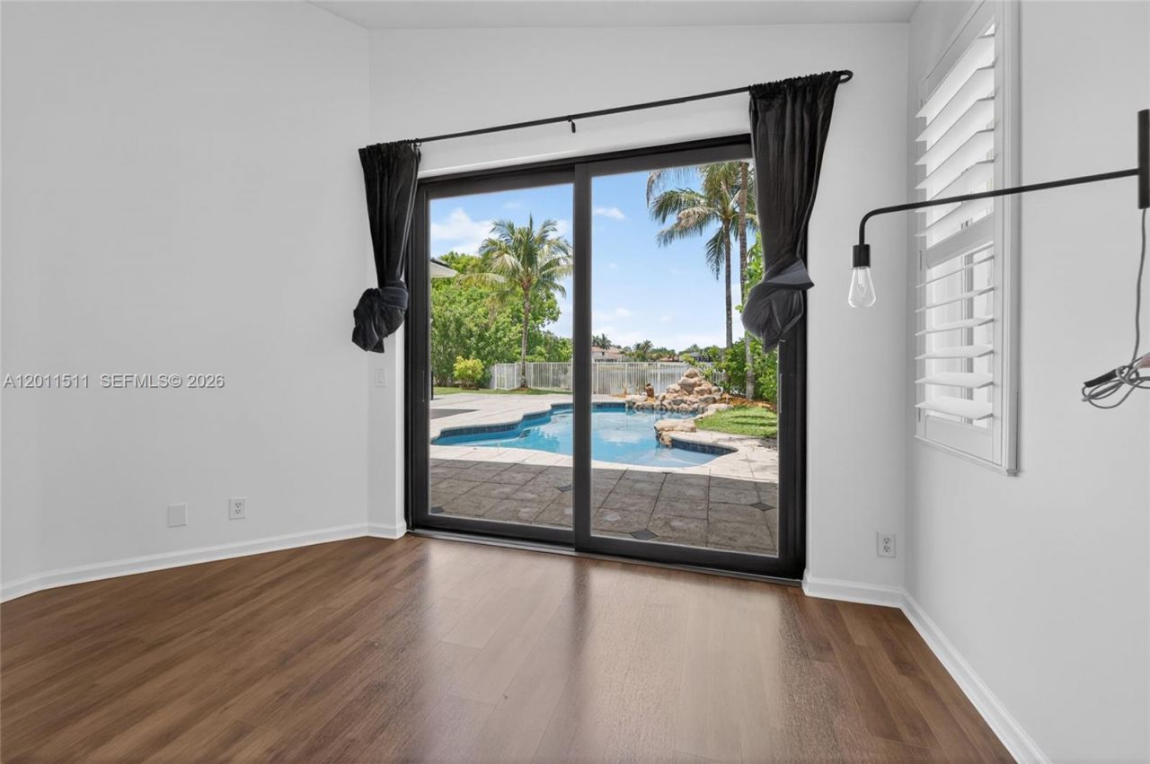 812 Regal Cove Rd , Weston, FL 33327 Photo