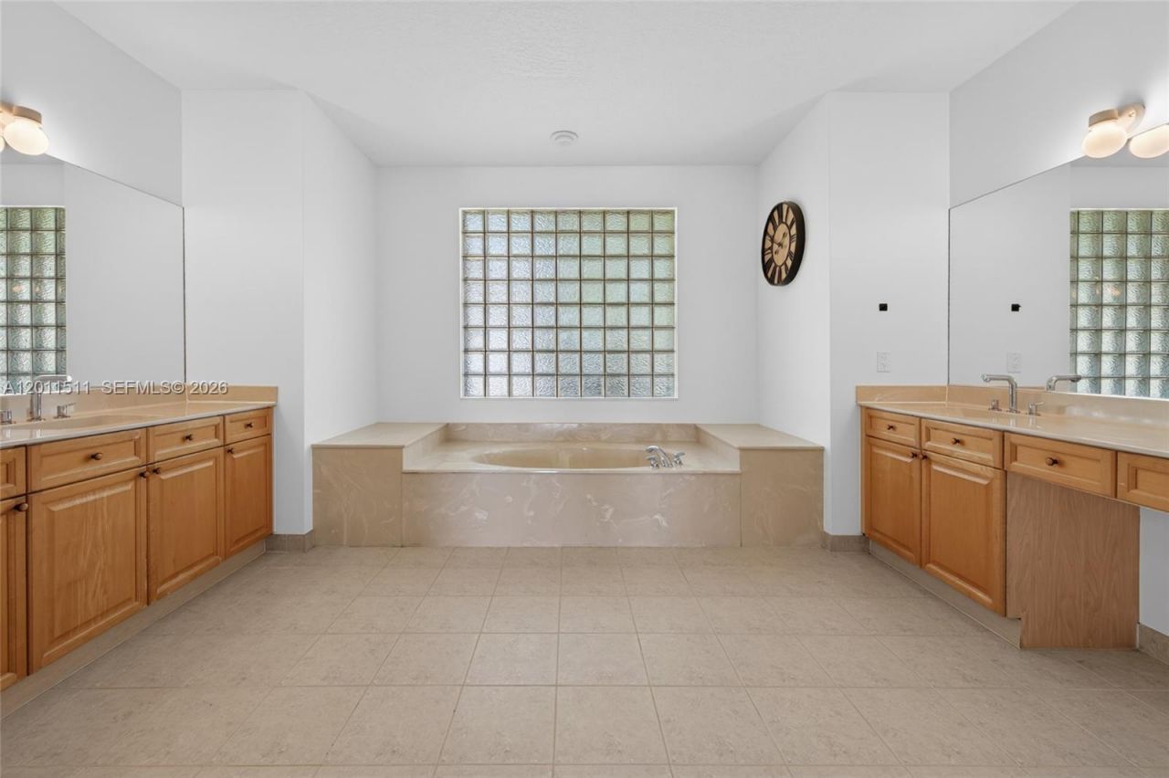 812 Regal Cove Rd , Weston, FL 33327 Photo