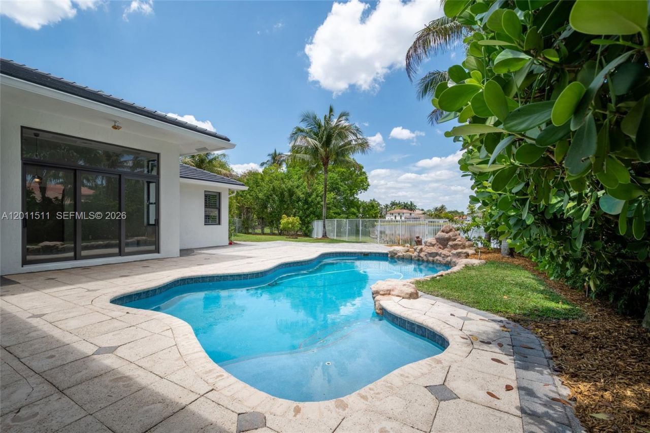 812 Regal Cove Rd , Weston, FL 33327 Photo