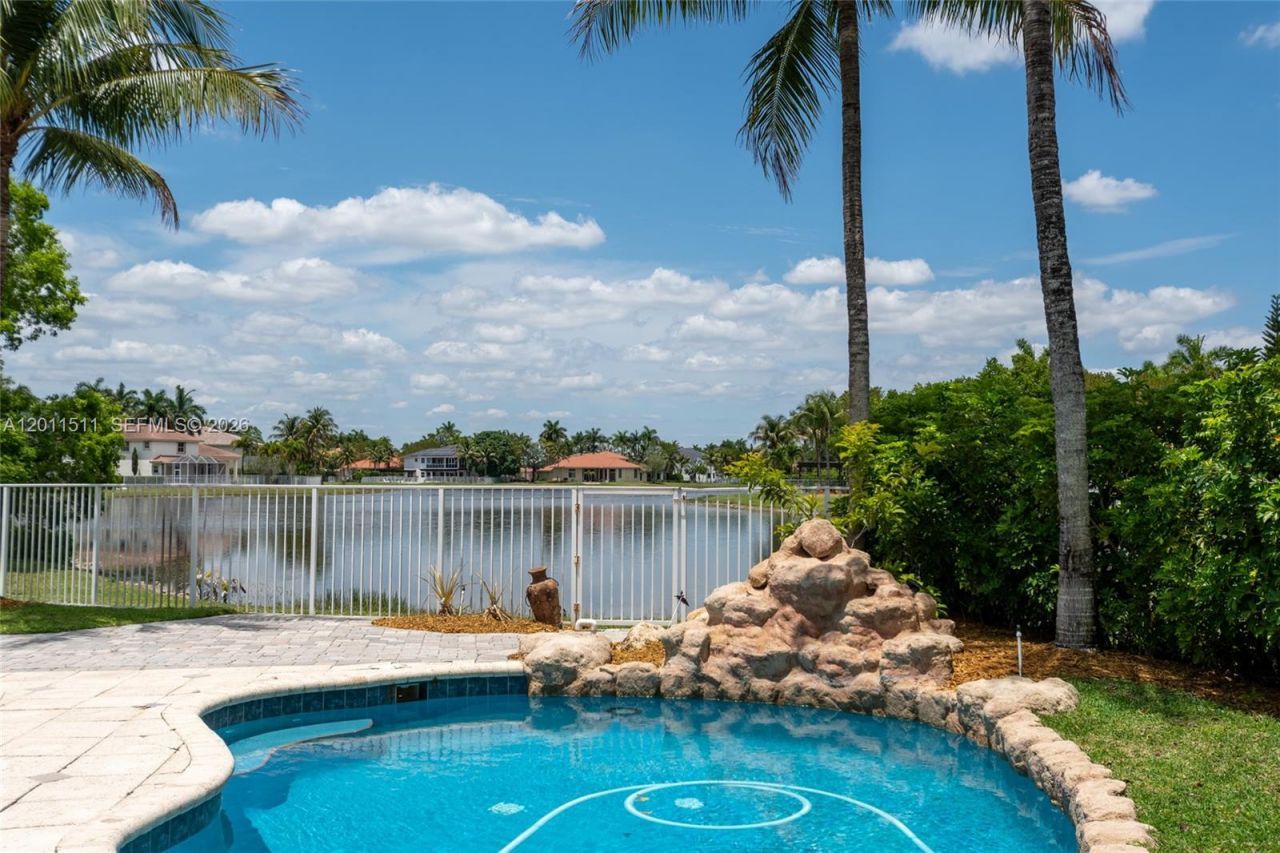 812 Regal Cove Rd , Weston, FL 33327 Photo