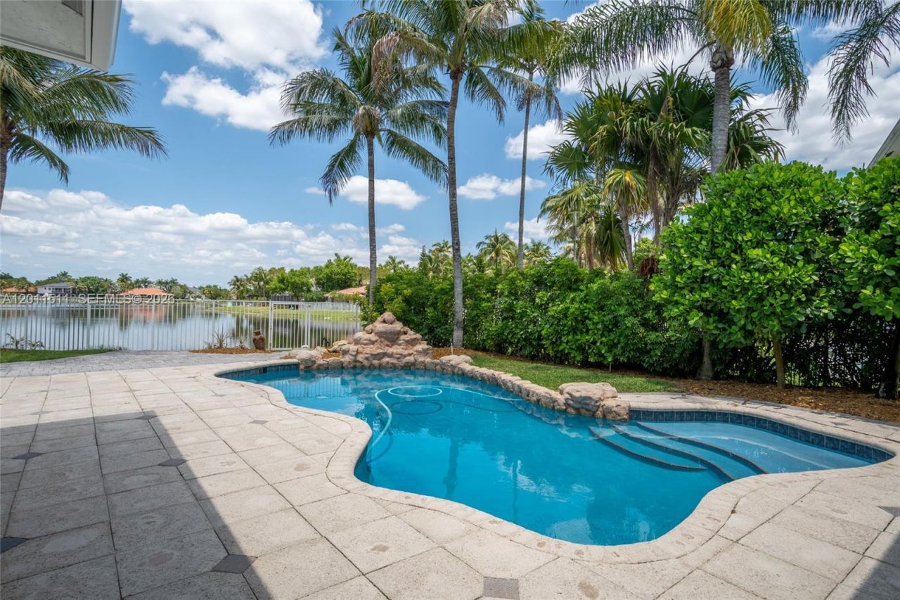 812 Regal Cove Rd , Weston, FL 33327 Photo