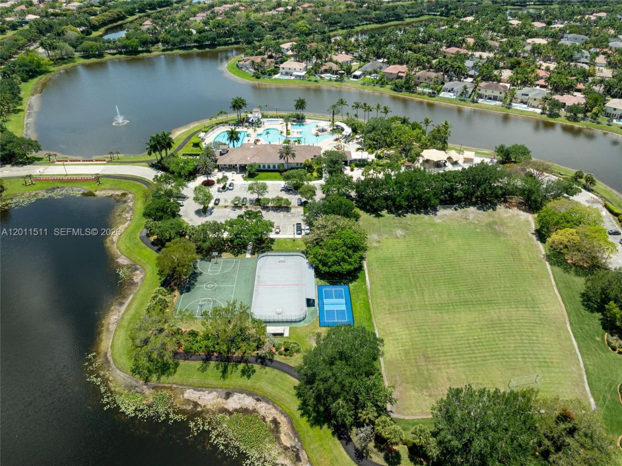 812 Regal Cove Rd , Weston, FL 33327 Photo