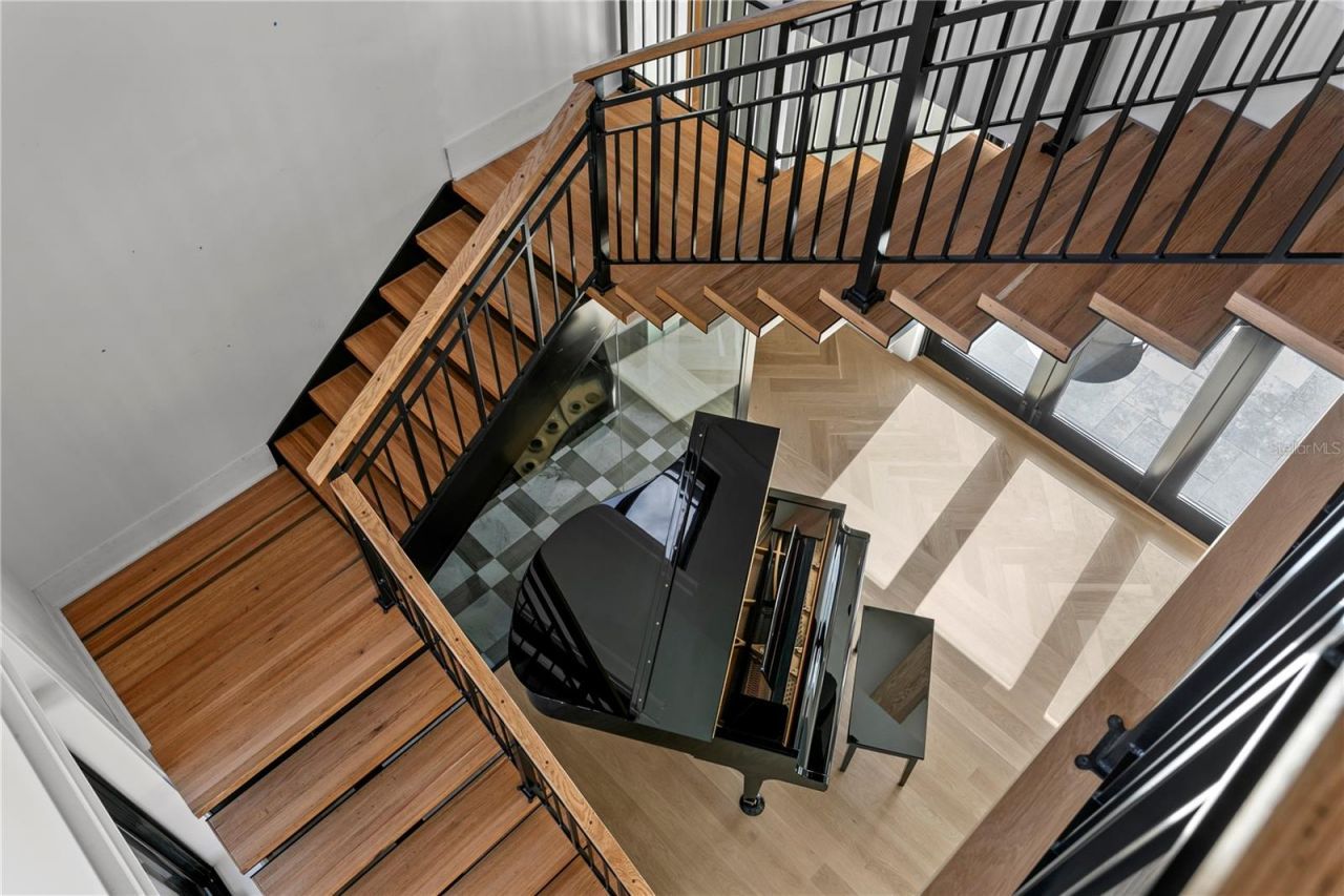 319 W Frances Avenue, Tampa, FL 33602 Photo