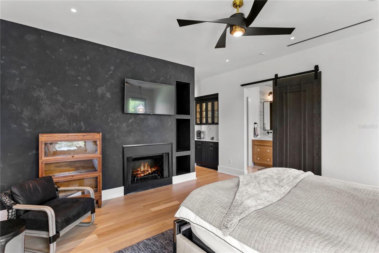 319 W Frances Avenue, Tampa, FL 33602 Photo