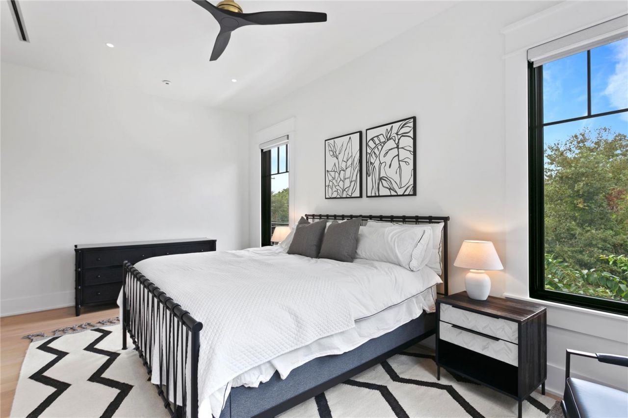 319 W Frances Avenue, Tampa, FL 33602 Photo