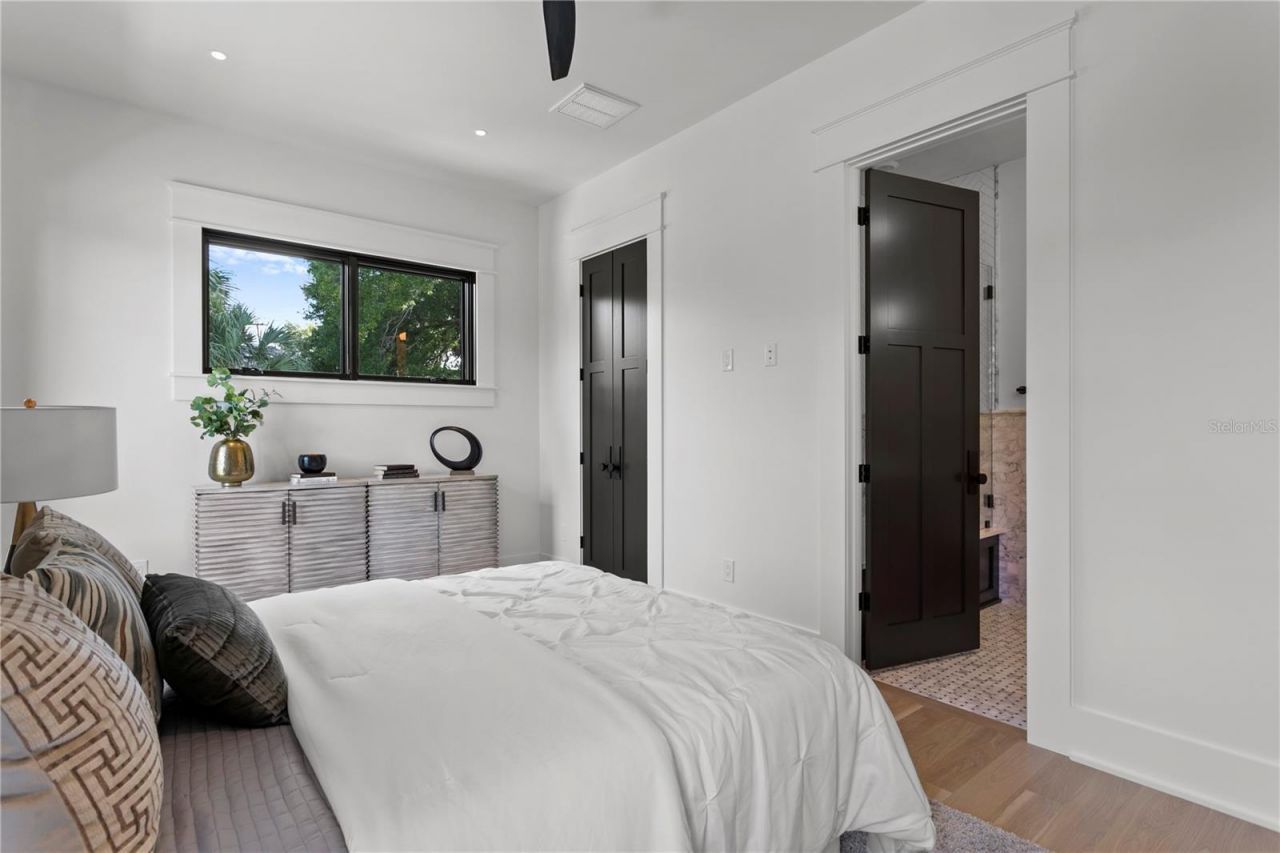 319 W Frances Avenue, Tampa, FL 33602 Photo