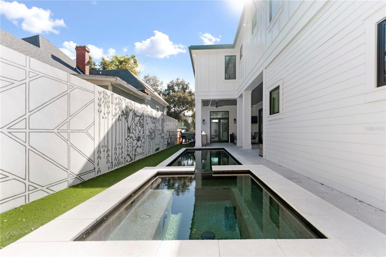 319 W Frances Avenue, Tampa, FL 33602 Photo