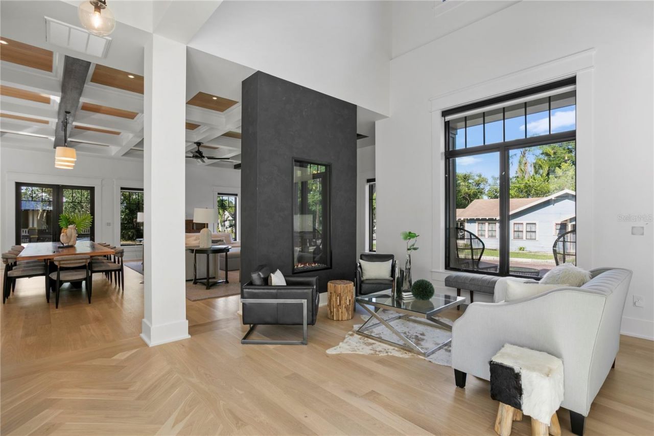 319 W Frances Avenue, Tampa, FL 33602 Photo