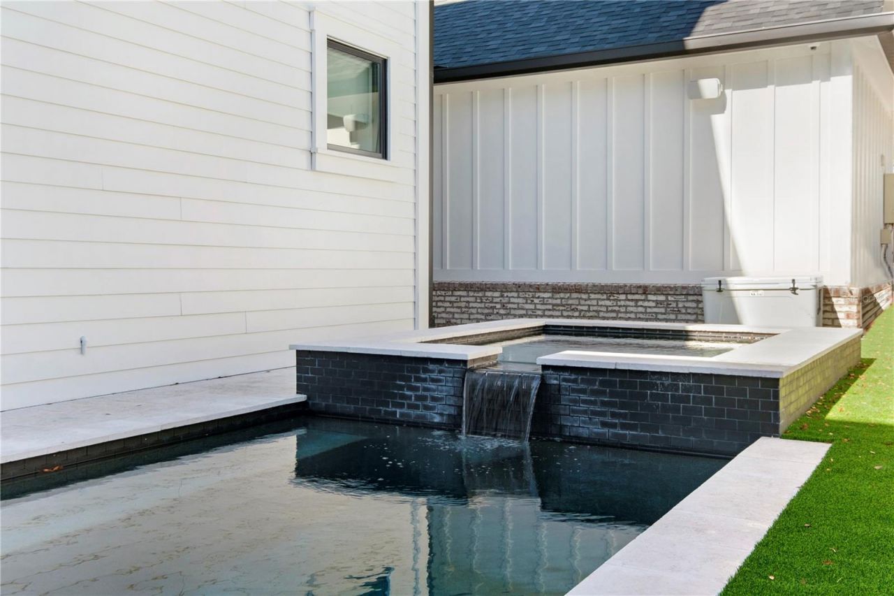 319 W Frances Avenue, Tampa, FL 33602 Photo