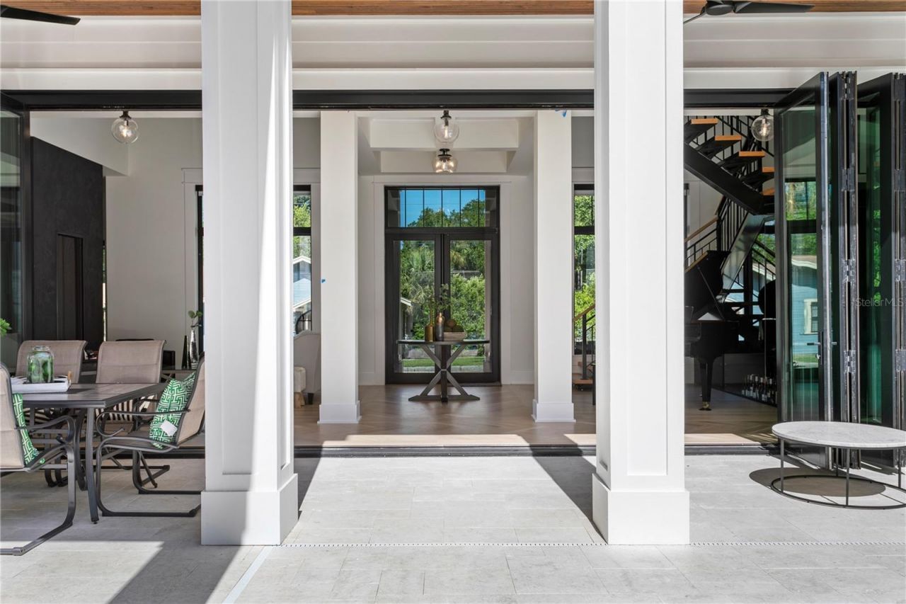 319 W Frances Avenue, Tampa, FL 33602 Photo