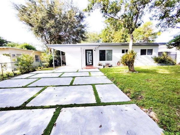 435 NW 127th St , North Miami, FL 33168