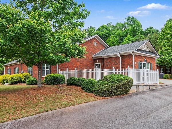 497 Sawnee Corners Drive, Cumming, GA 30040