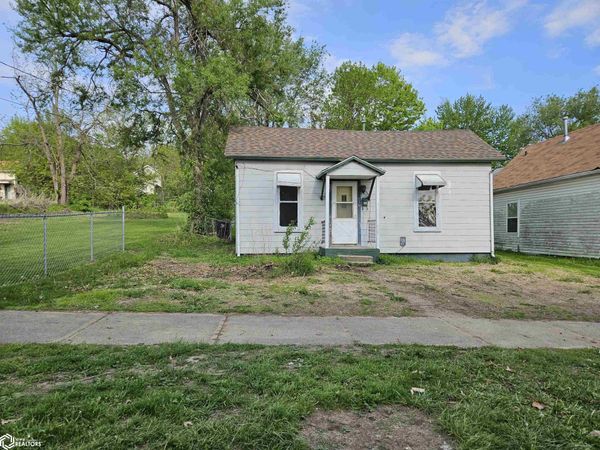 116 S Cherry Street, Ottumwa, IA 52501