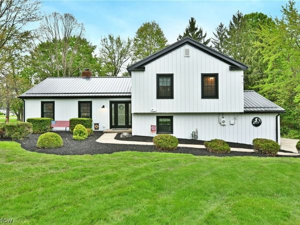 8093 South Park, Garrettsville, OH 44231