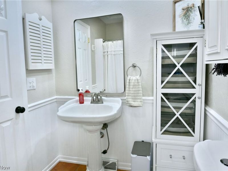 8093 S Park Drive, Garrettsville, OH 44231 Photo 34
