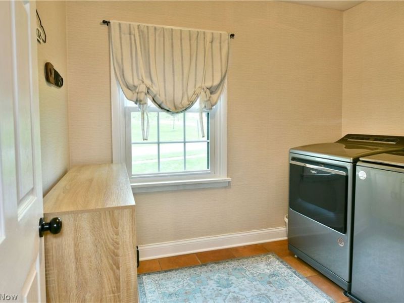 8093 S Park Drive, Garrettsville, OH 44231 Photo 39