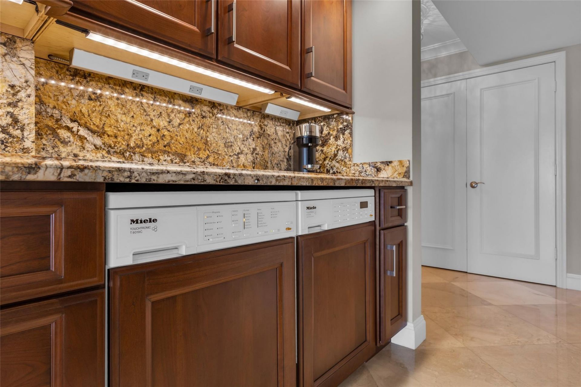 2200 S Ocean Lane, Unit 2805, Fort Lauderdale, FL 33316 Photo