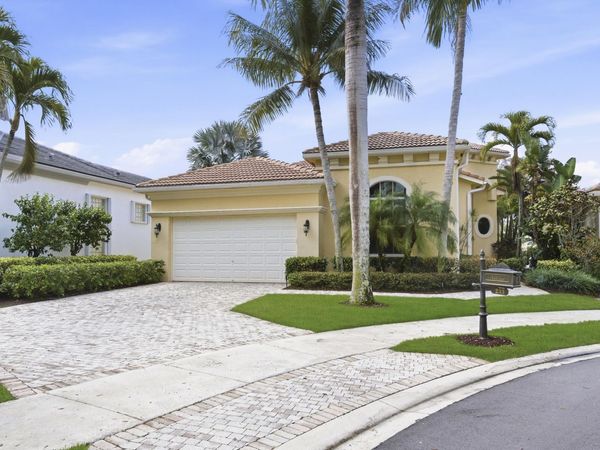 233 Andalusia Drive, Palm Beach Gardens, FL 33418