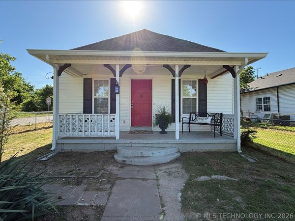 800 N Hodge Street , Sapulpa, OK 74066